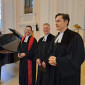 Mit guter Laune in den Gottesdienst (von links): Pfarrer Matthias Derrer, Ingo Schurig und Paul Streidl